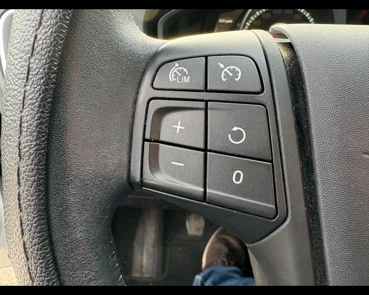 Volvo Volvo V40 usata 9