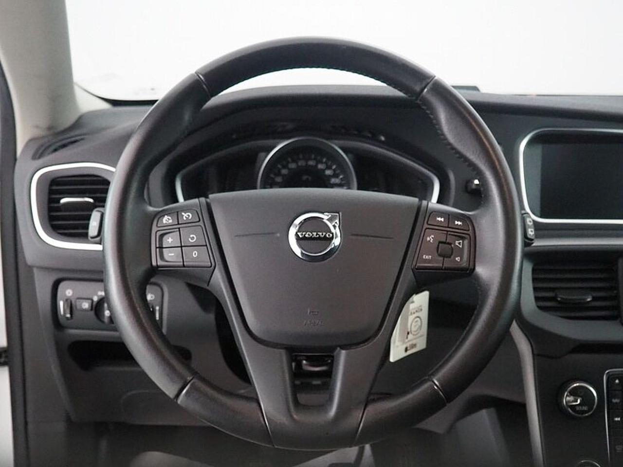 Volvo Volvo V40 usata 9