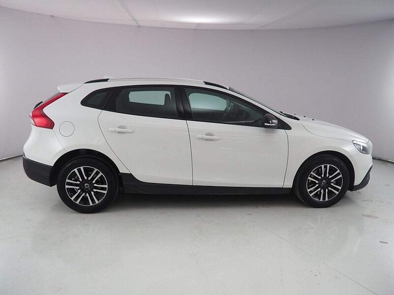 Volvo Volvo V40 usata 24