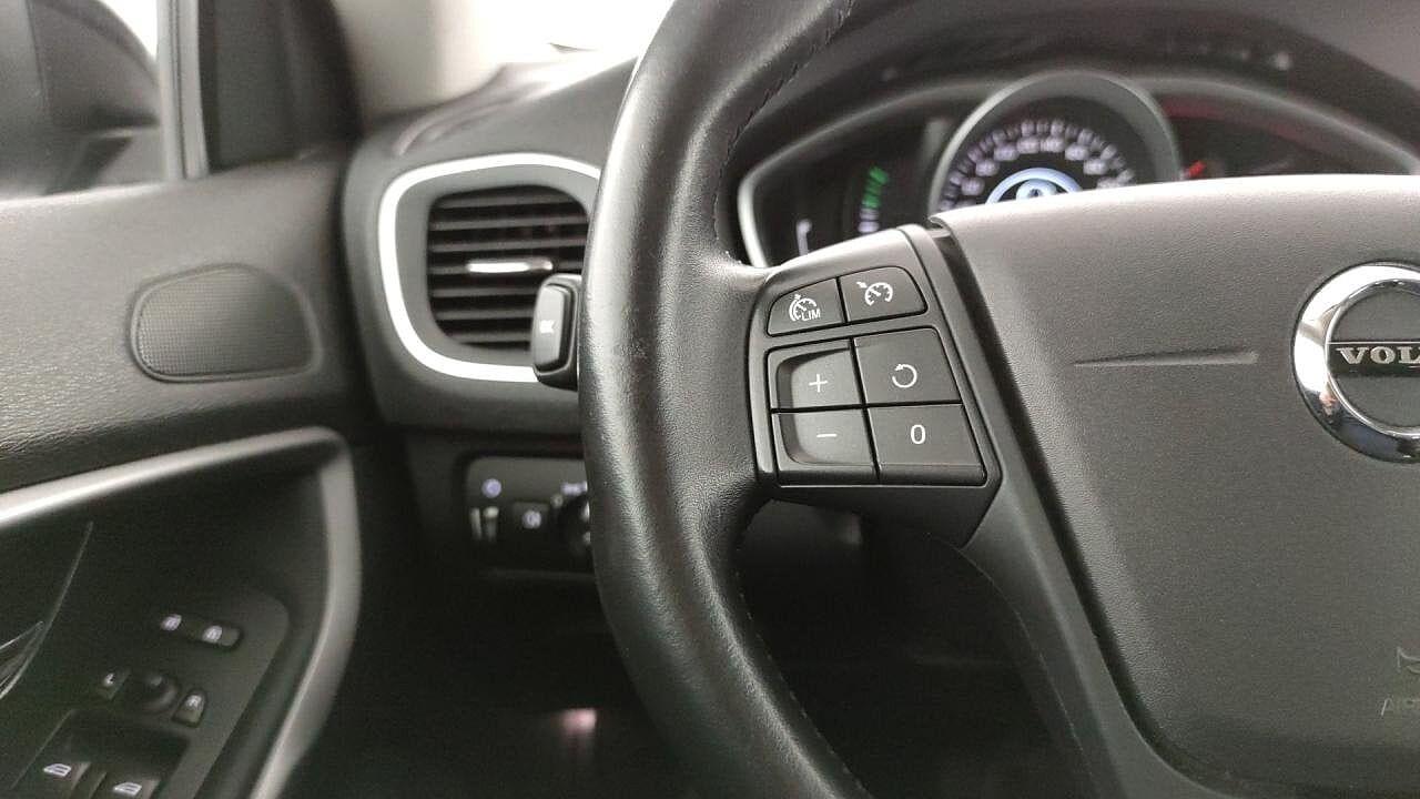 Volvo Volvo V40 usata 8