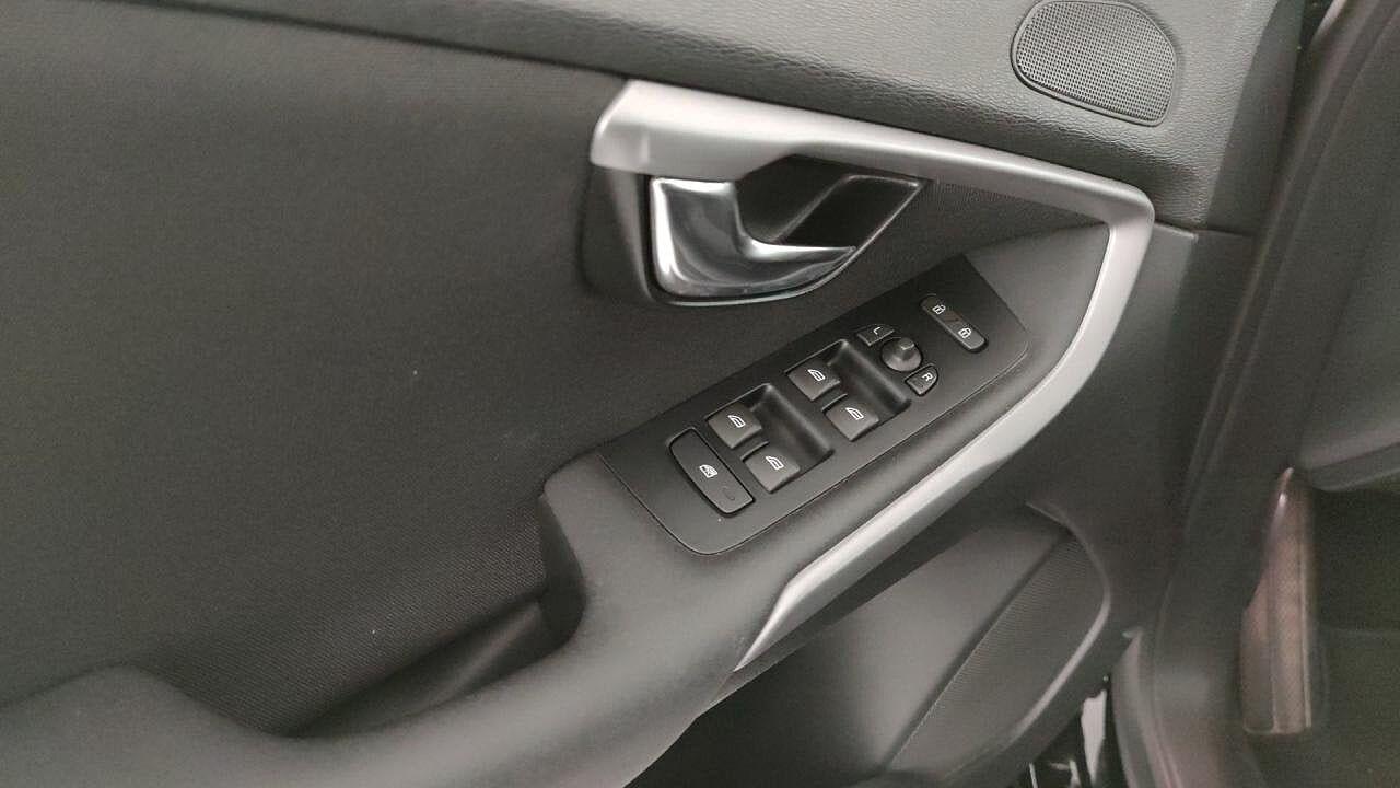 Volvo Volvo V40 usata 12