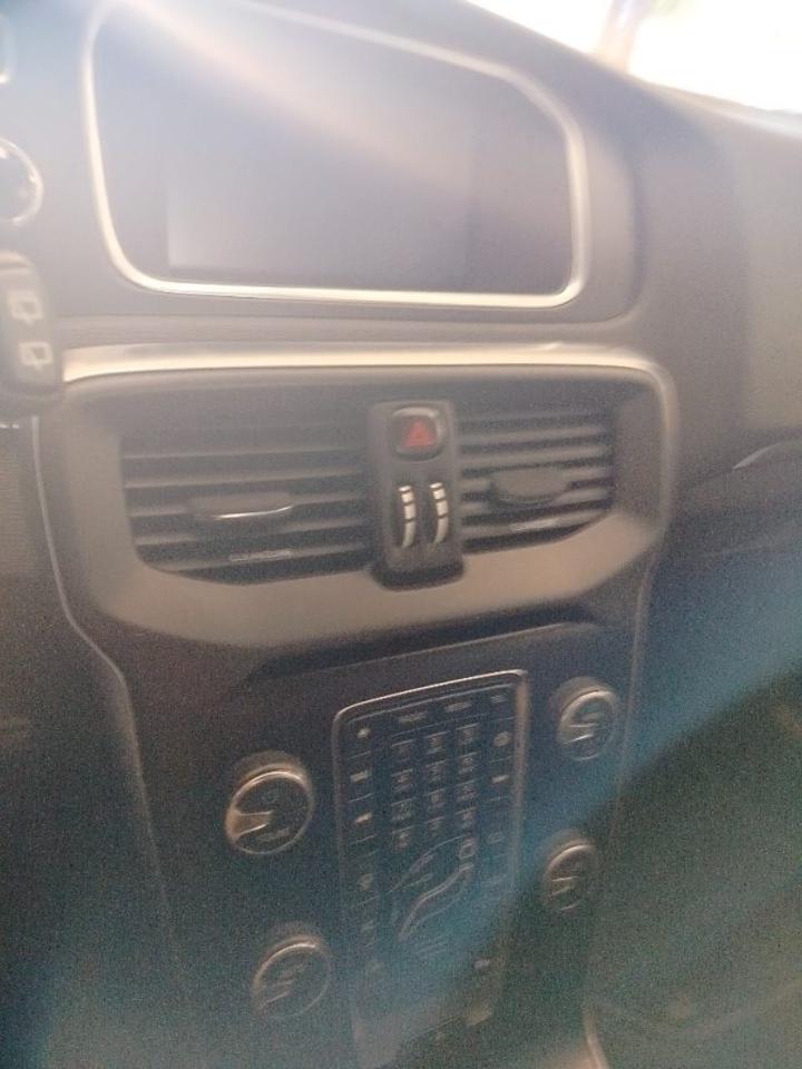 Volvo Volvo V40 usata 13