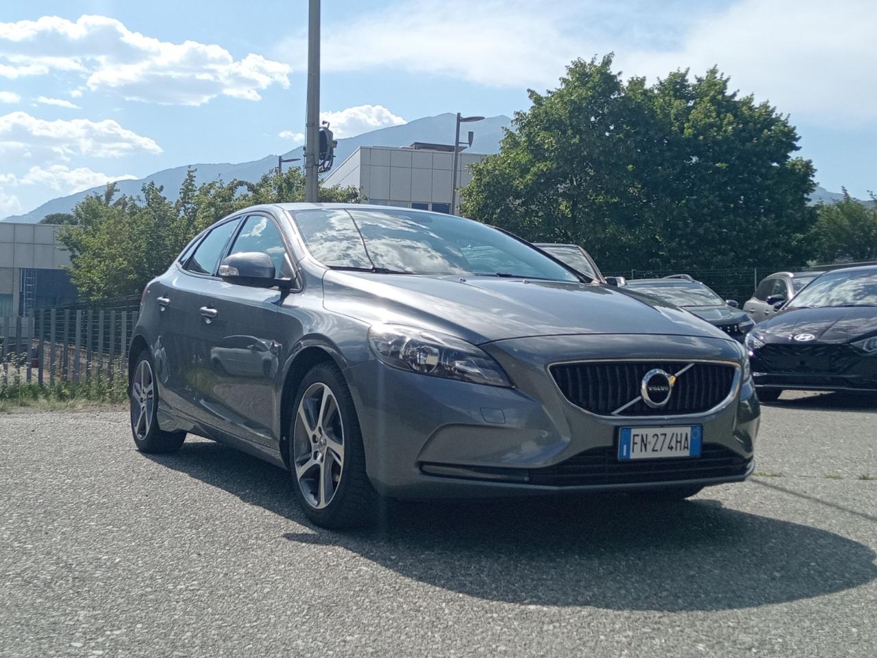 Volvo Volvo V40 V40 II 2012 2.0 d2 Kinetic my18