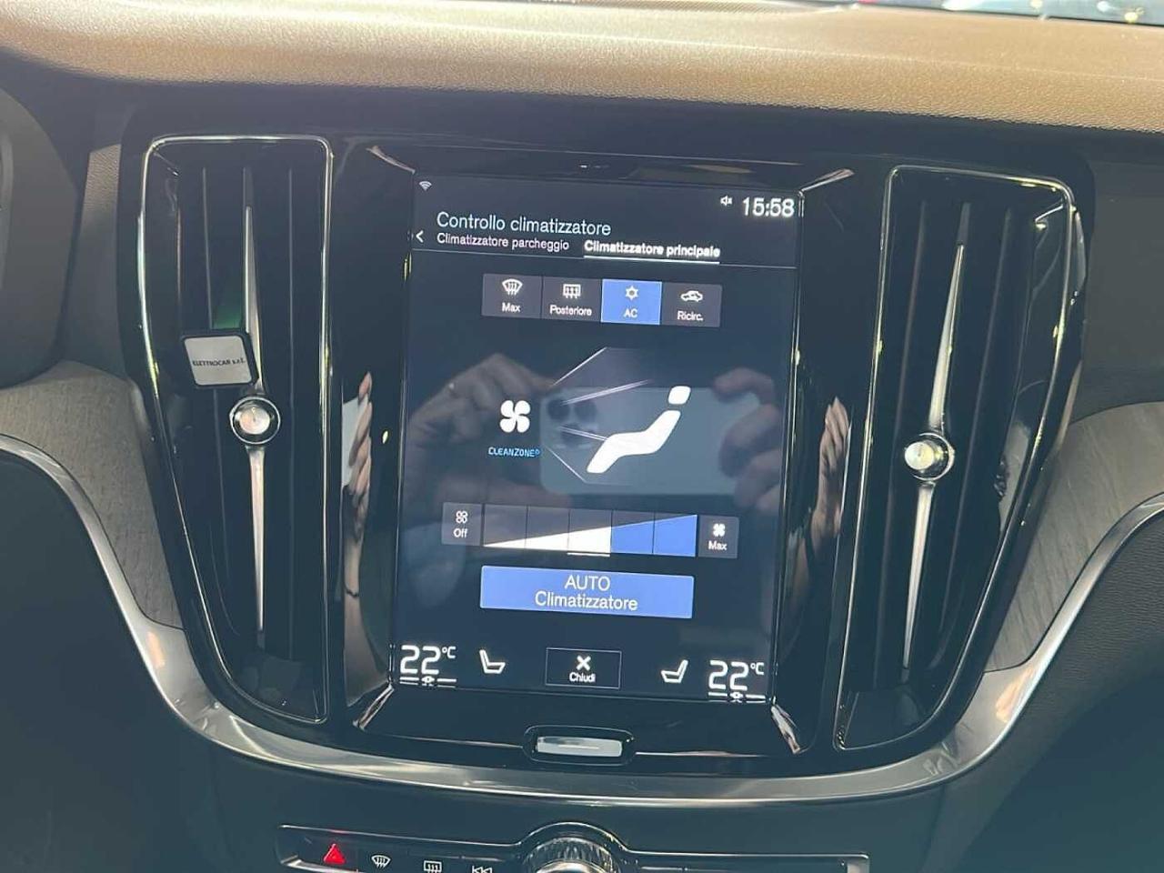 Volvo Volvo V60 usata 14