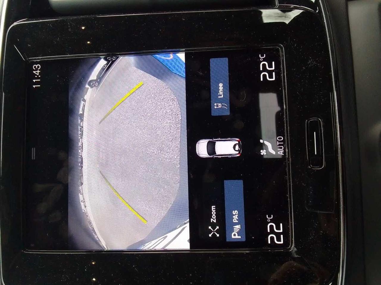 Volvo Volvo XC40 usata, con afterrun parking climate (ventilazione o riscaldamento abitacolo a motore spento per 40 minuti)