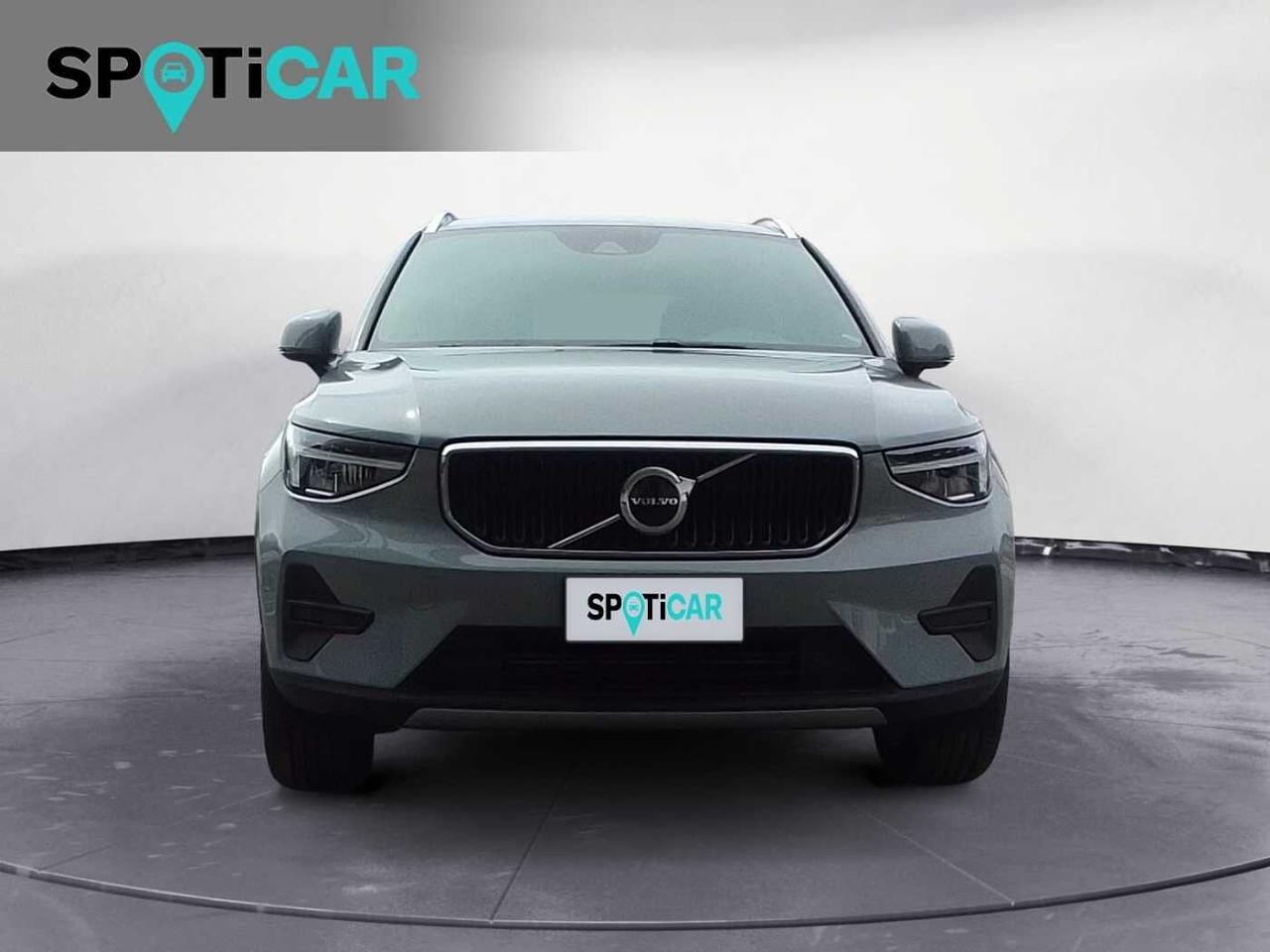 Volvo Volvo XC40 usata, con bracciolo porta oggetti