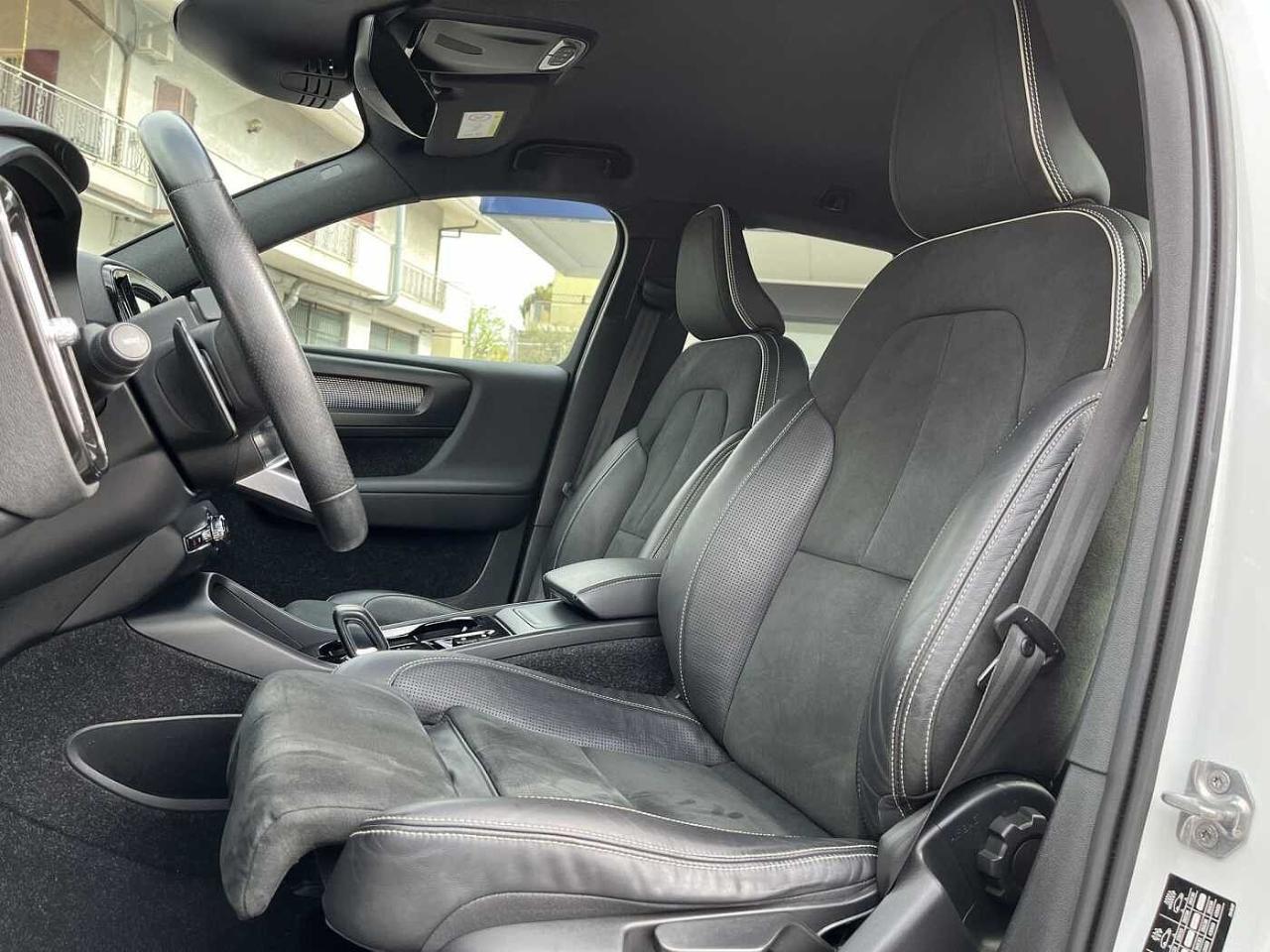 Volvo Volvo XC40 usata, con 4 cilindri