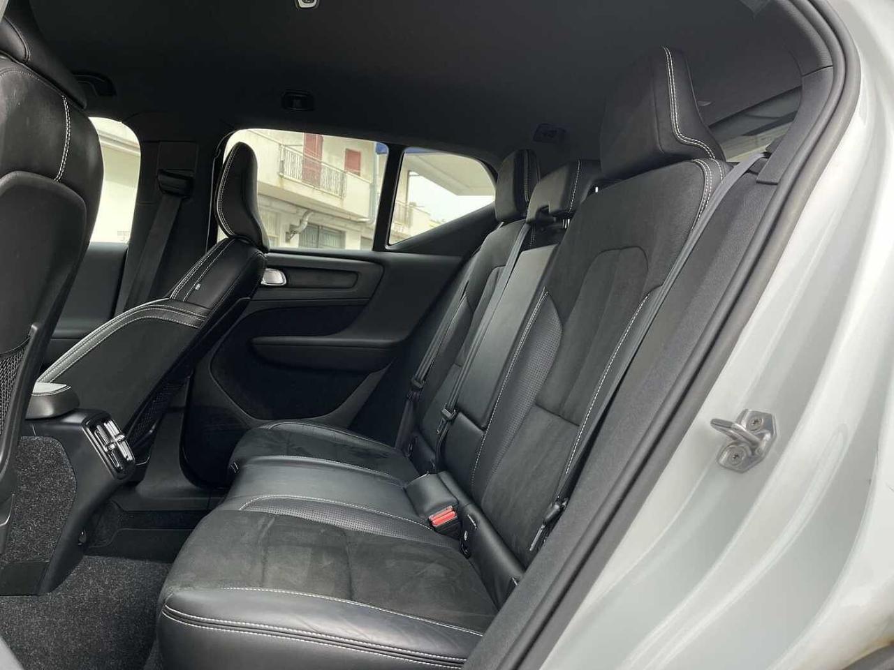 Volvo Volvo XC40 usata, con 5 porte
