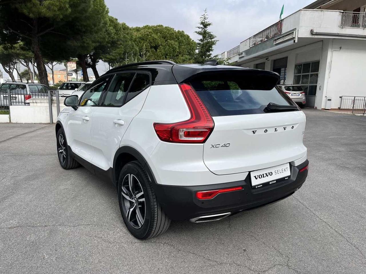 Volvo Volvo XC40 usata, con alzacristalli elettrici anteriori e posteriori