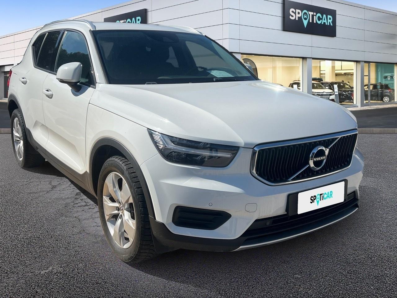 Volvo Volvo XC40 XC 40 2.0 d3 Momentum awd geartronic my20