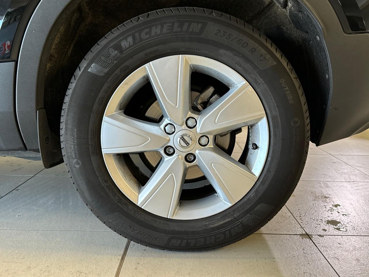 Volvo Volvo XC40 usata, con 3 altoparlanti