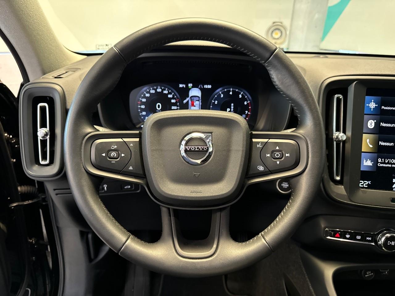 Volvo Volvo XC40 usata, con 4 freni a disco con 4 dischi ventilati