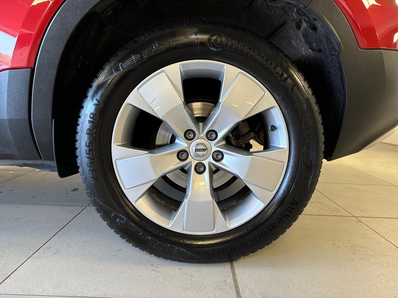 Volvo Volvo XC40 usata, con 4 freni a disco con 4 dischi ventilati