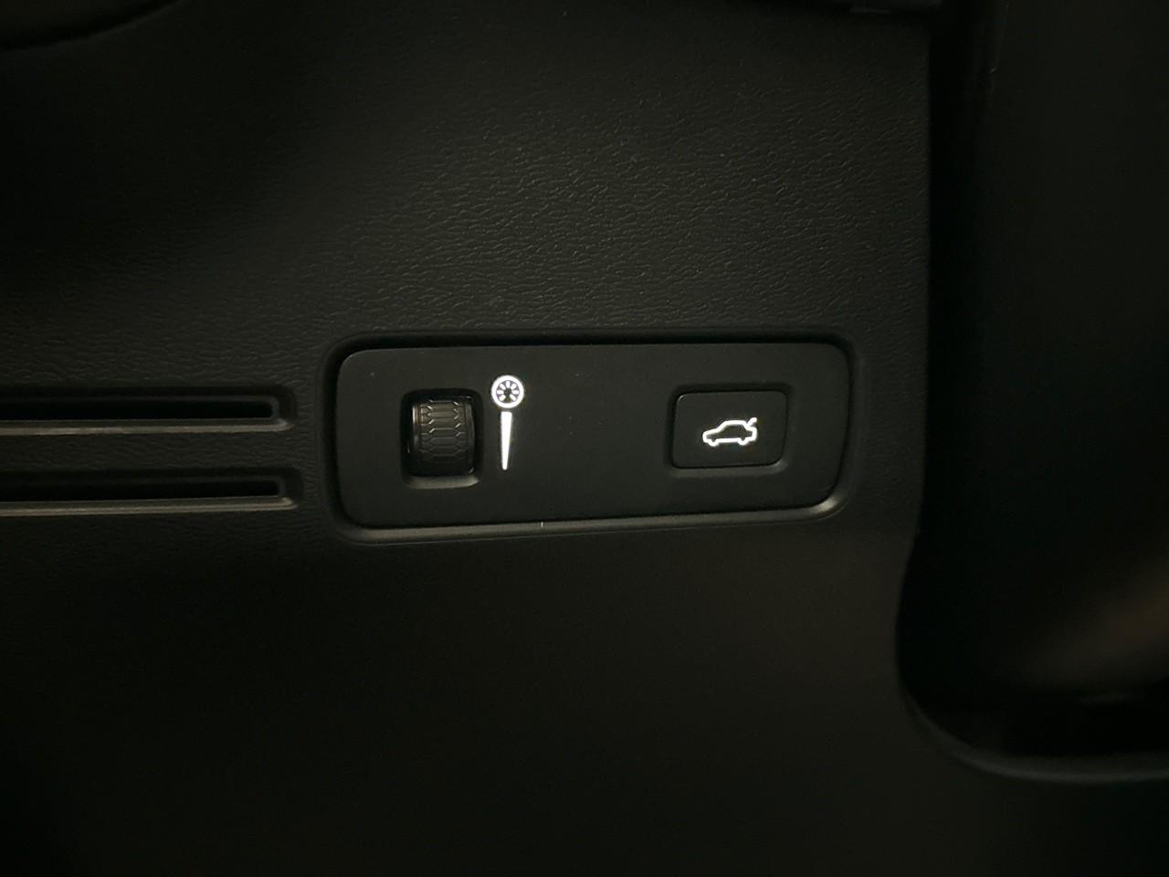 Volvo Volvo XC40 usata, con airbags 7