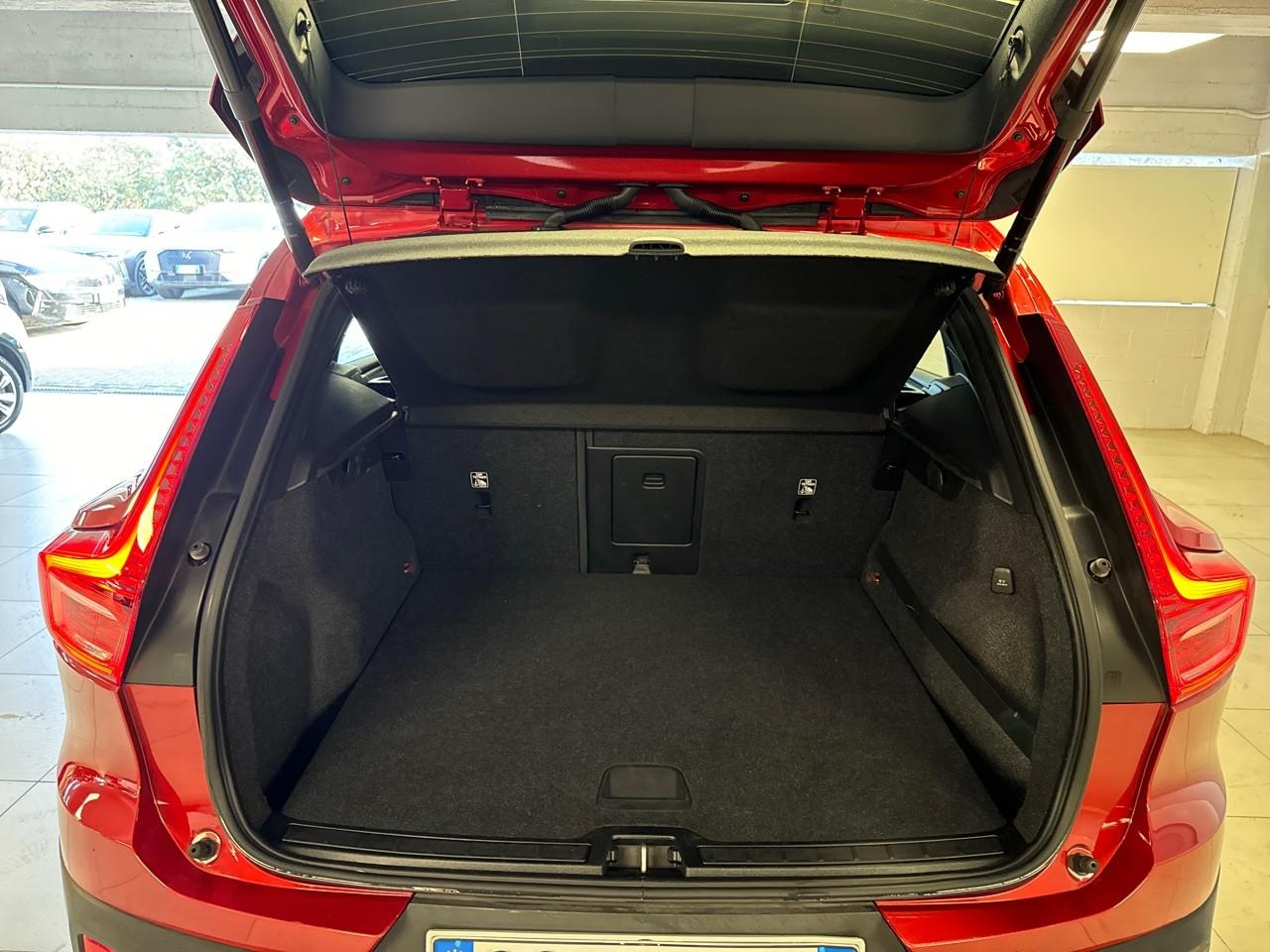 Volvo Volvo XC40 usata, con chiusura centralizzata tramite cellulare , incl. cristalli elettrici