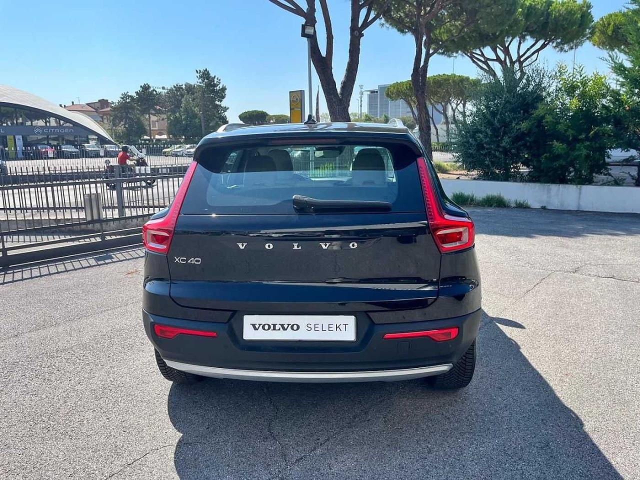 Volvo Volvo XC40 usata, con interno beige