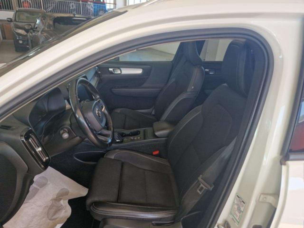 Volvo Volvo XC40 usata 14