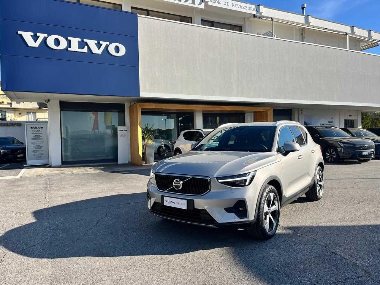 Volvo Volvo XC40 XC 40 B3 automatico Core - * GAR UFFICIALE VOLVO FINO 3/