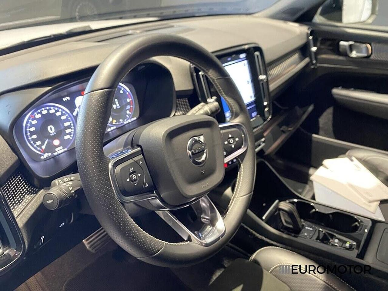 Volvo Volvo XC40 usata 8