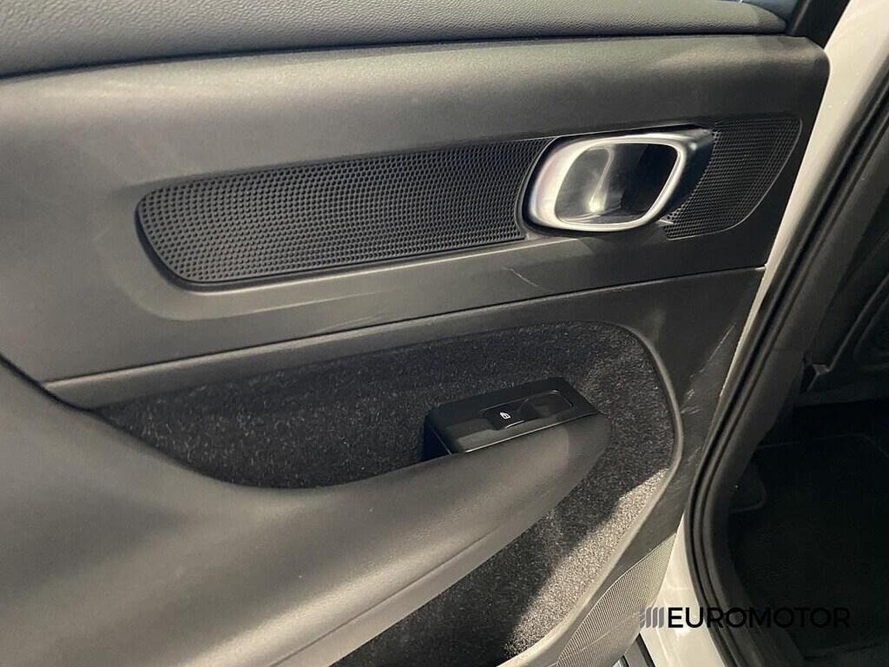 Volvo Volvo XC40 usata 10