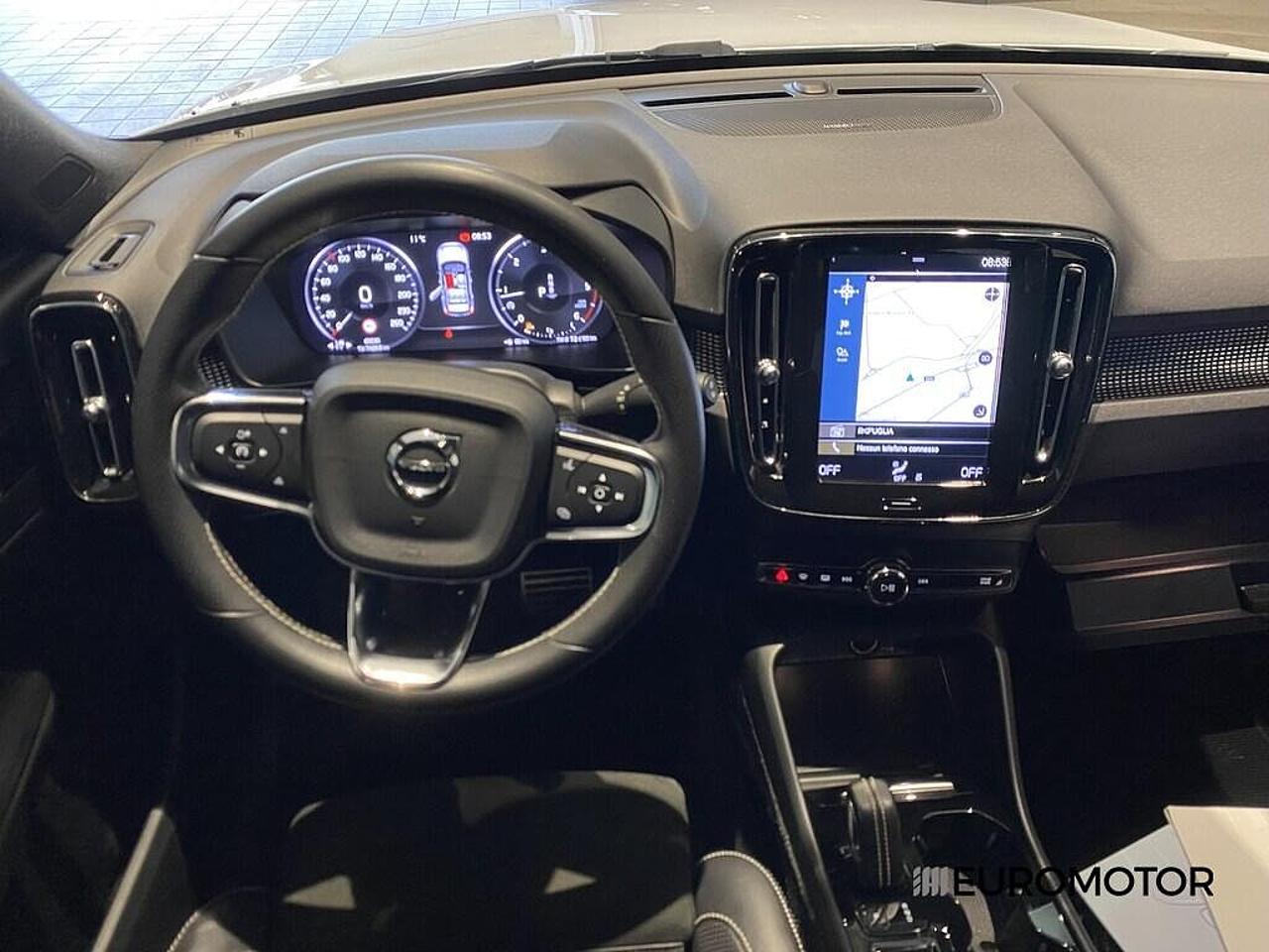 Volvo Volvo XC40 usata 14