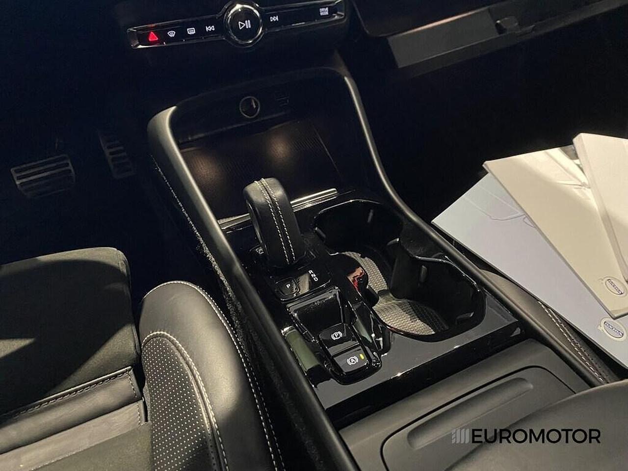 Volvo Volvo XC40 usata 15