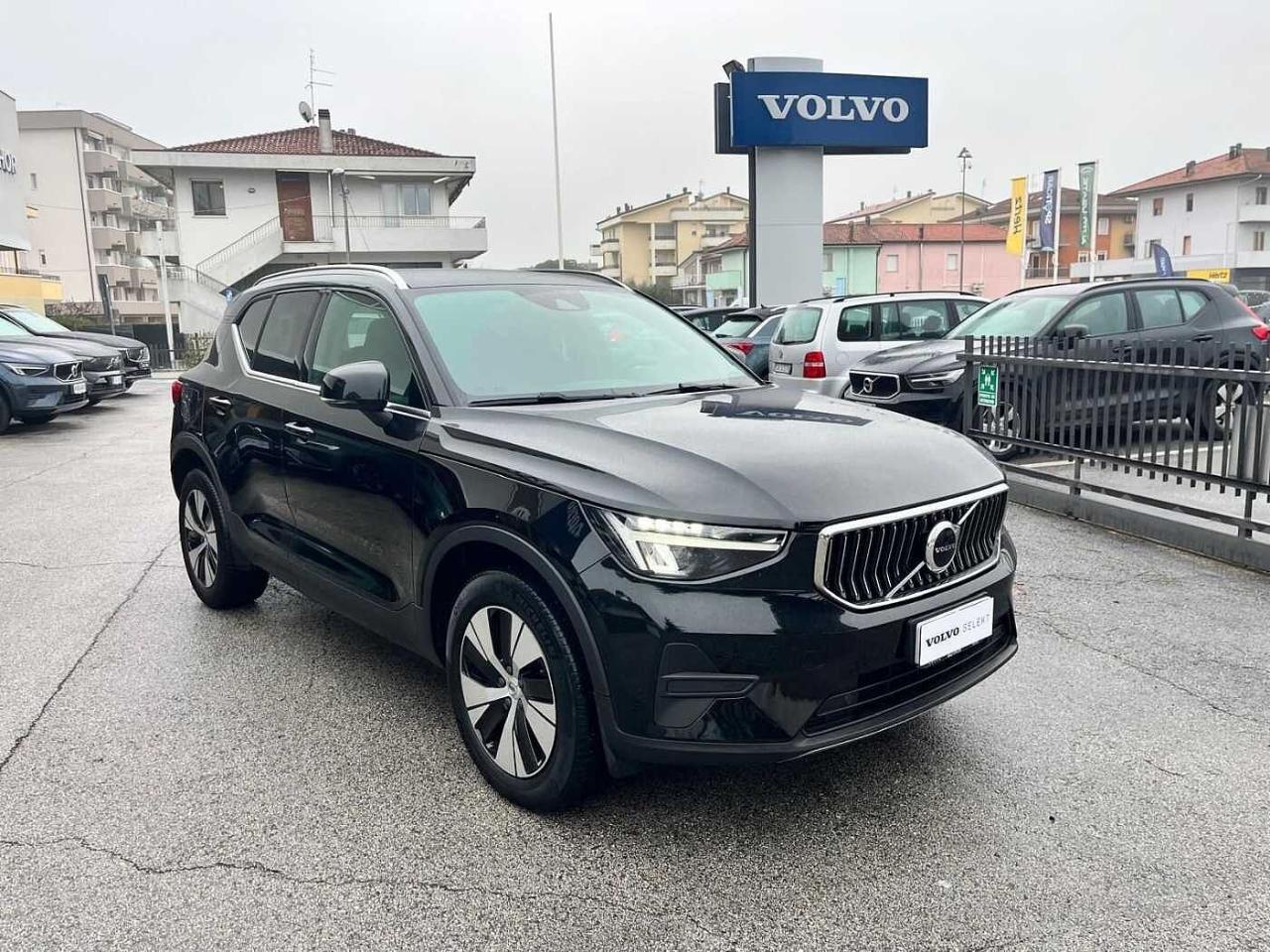 volvo xc40 xc 40 t4 recharge plug-in hybrid automatico core usata