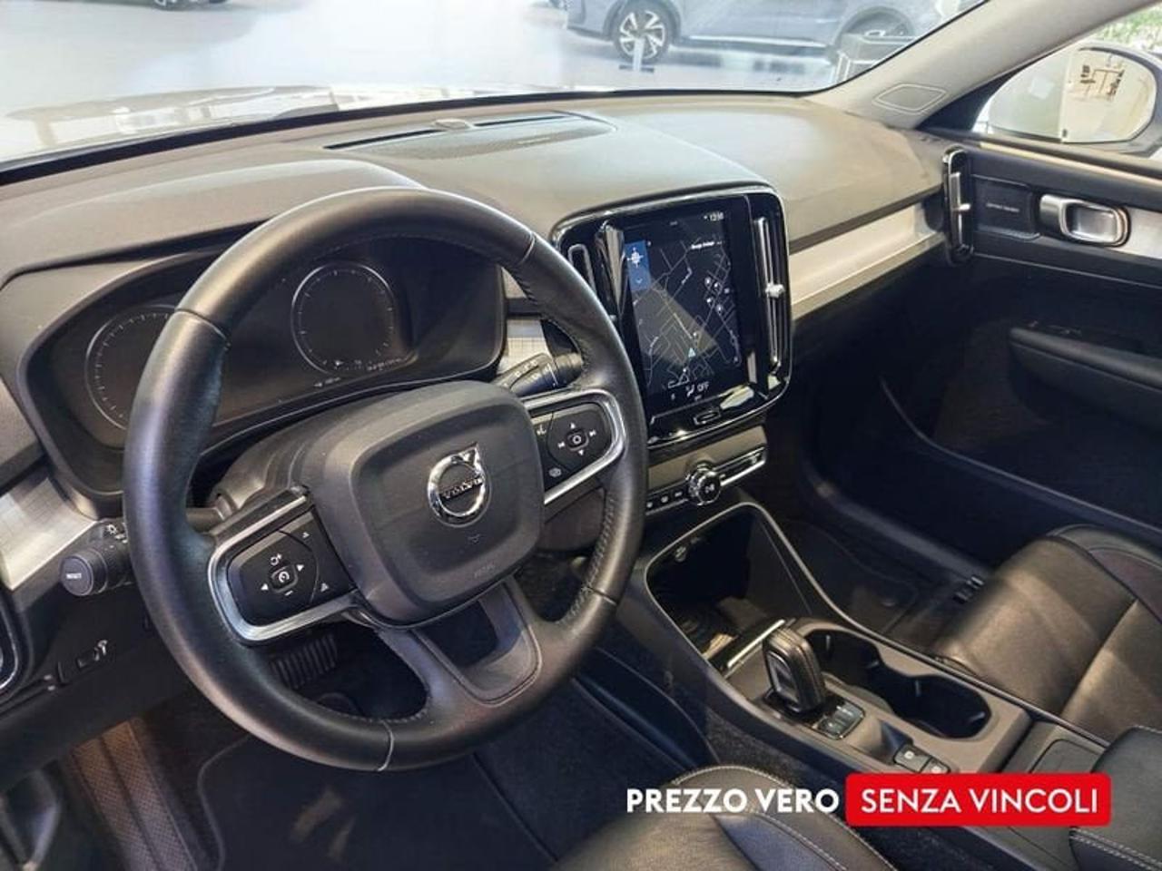 Volvo Volvo XC40 usata 12