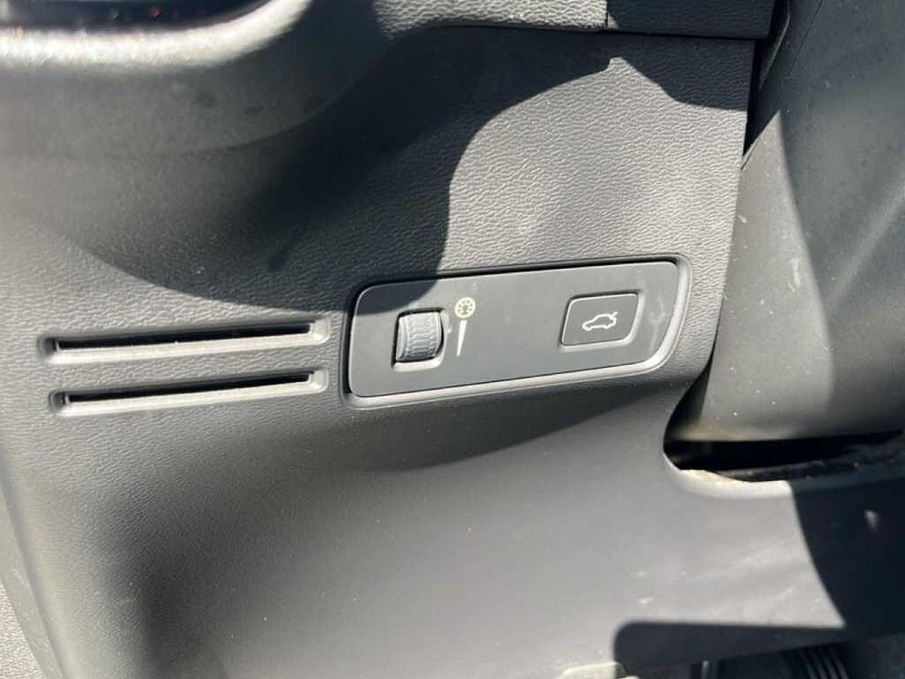 Volvo Volvo XC40 usata 8