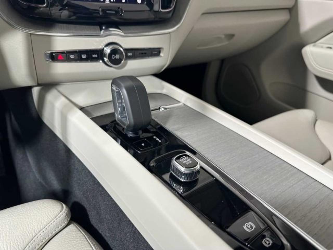 Volvo Volvo XC60 usata 17