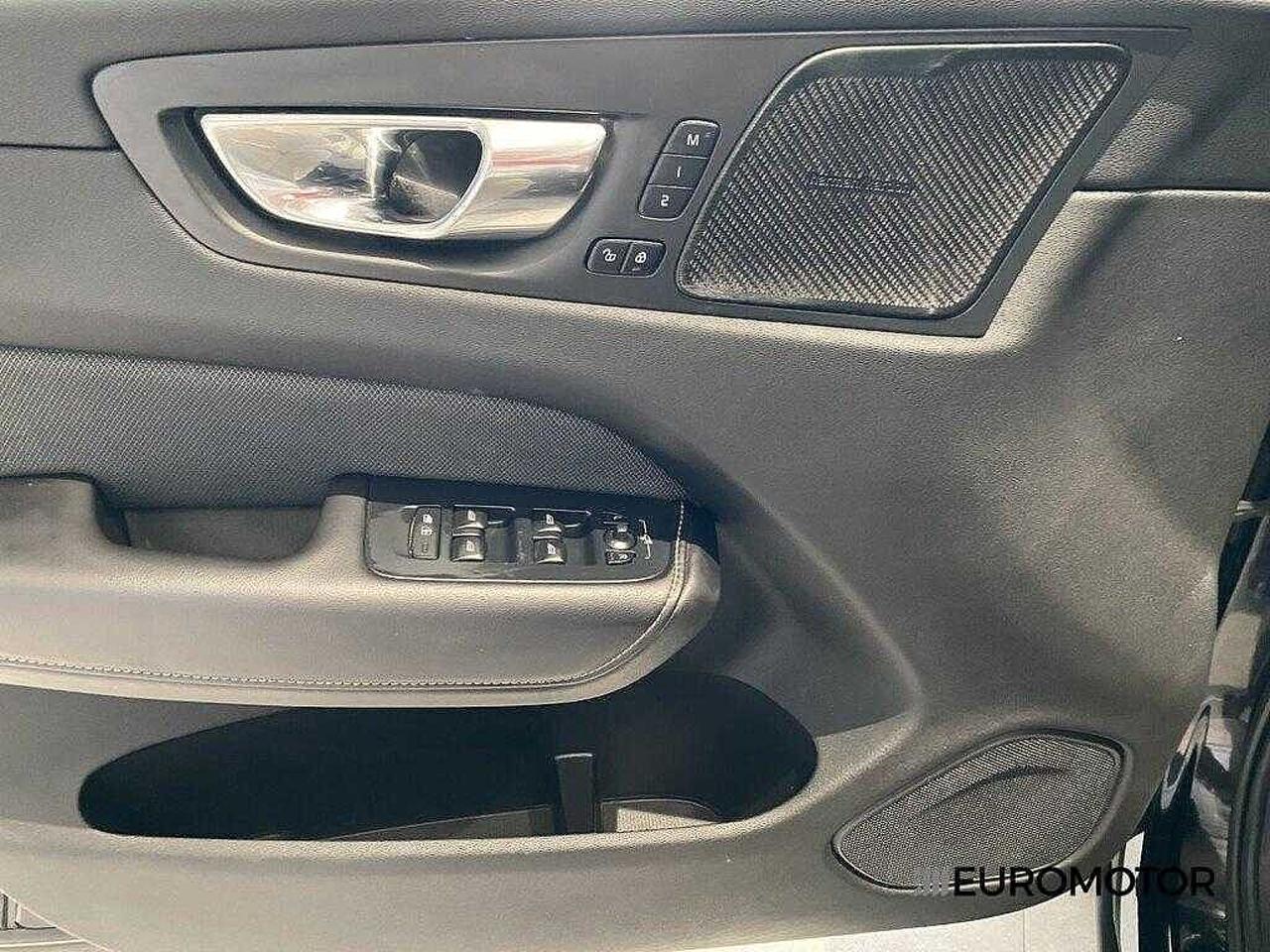 Volvo Volvo XC60 usata, con 8 marce