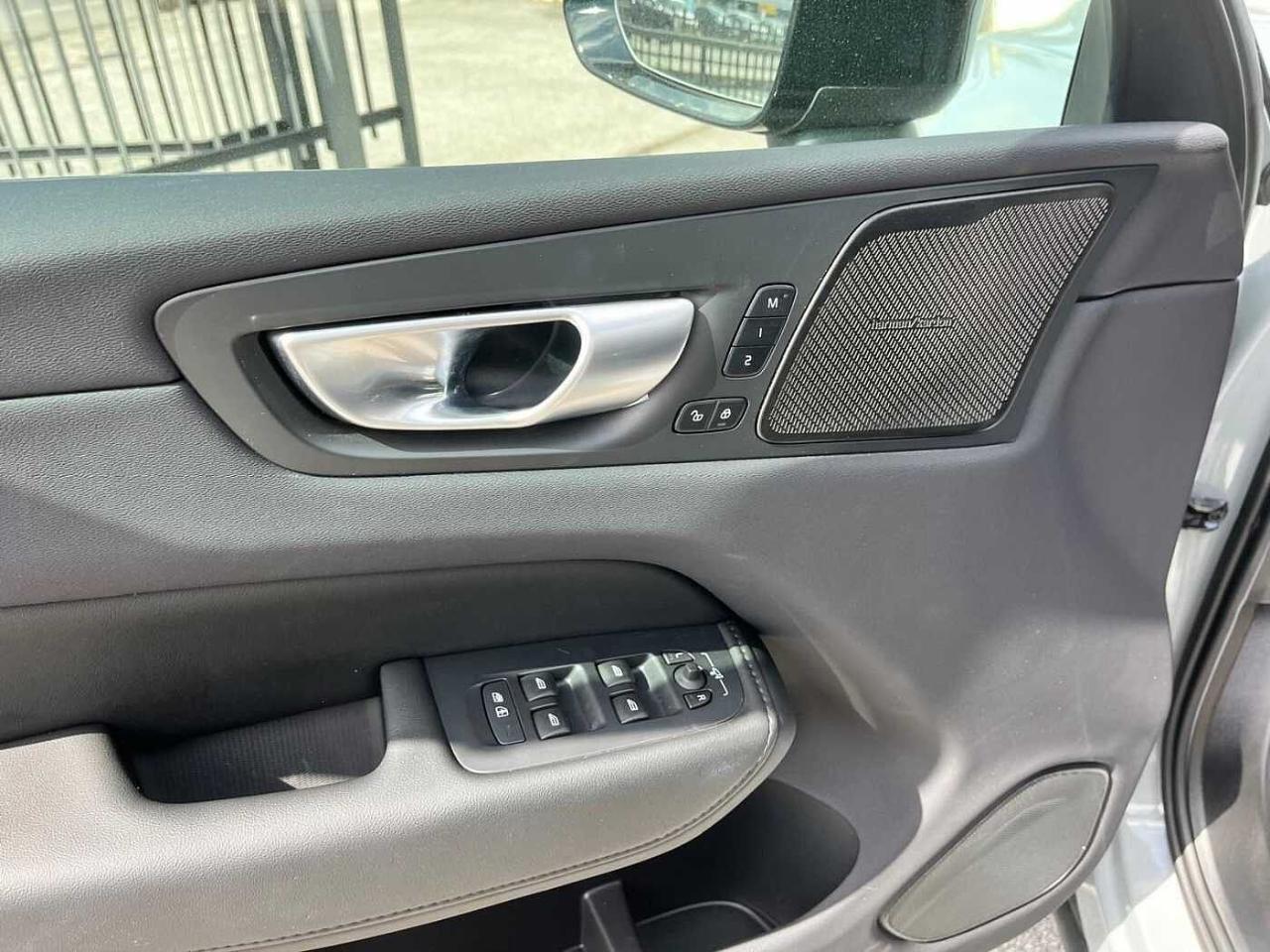 Volvo Volvo XC60 usata, con care key - funzione che permette di impostare un limite di velocità inf. su chiave aggiunt. inclusa