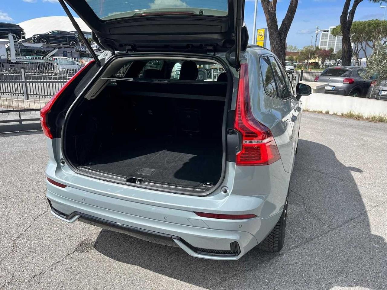 Volvo Volvo XC60 usata, con cornice vetri laterali con finitura nero lucido
