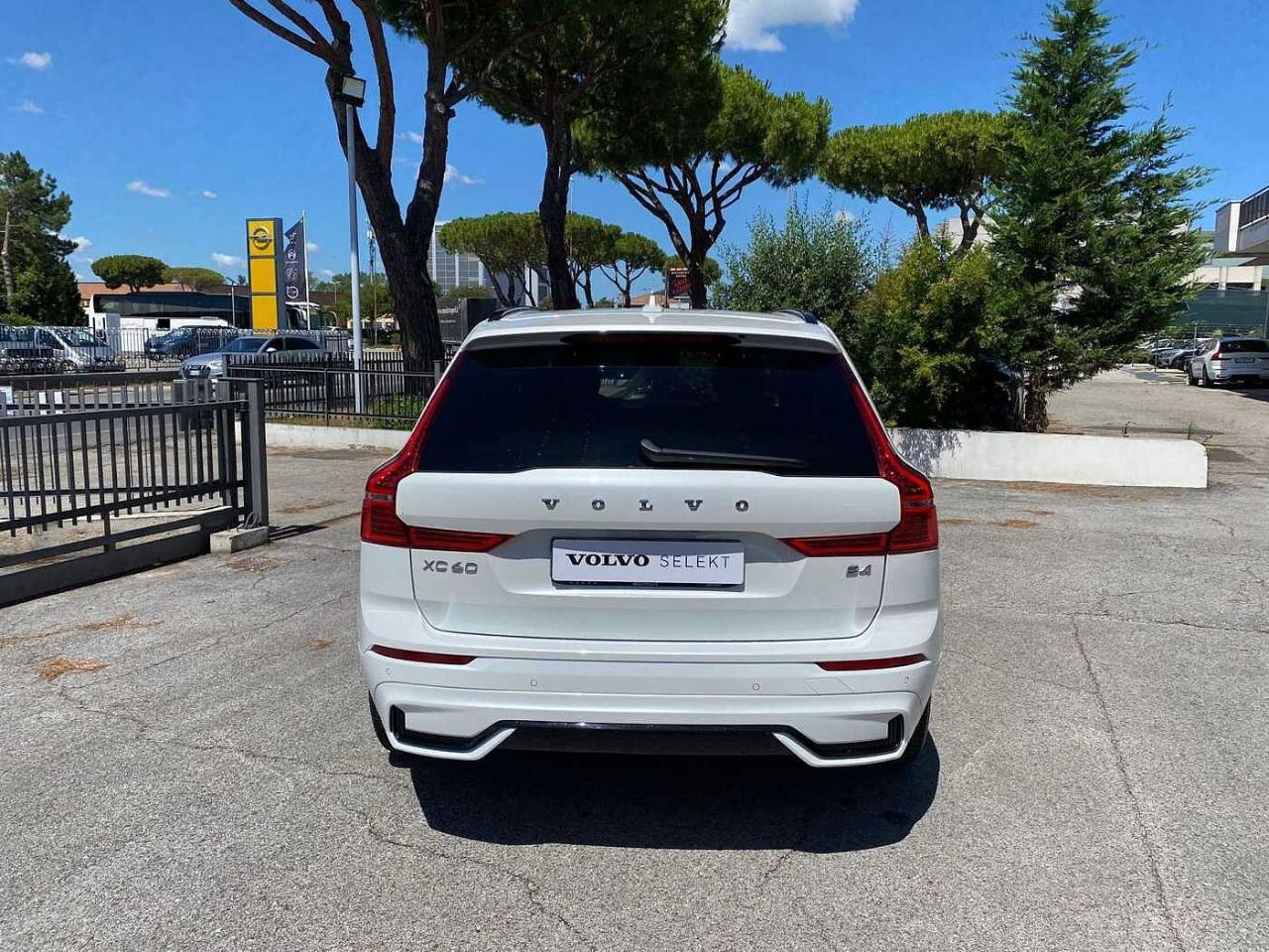 Volvo Volvo XC60 usata, con care key - funzione che permette di impostare un limite di velocità inf. su chiave aggiunt. inclusa