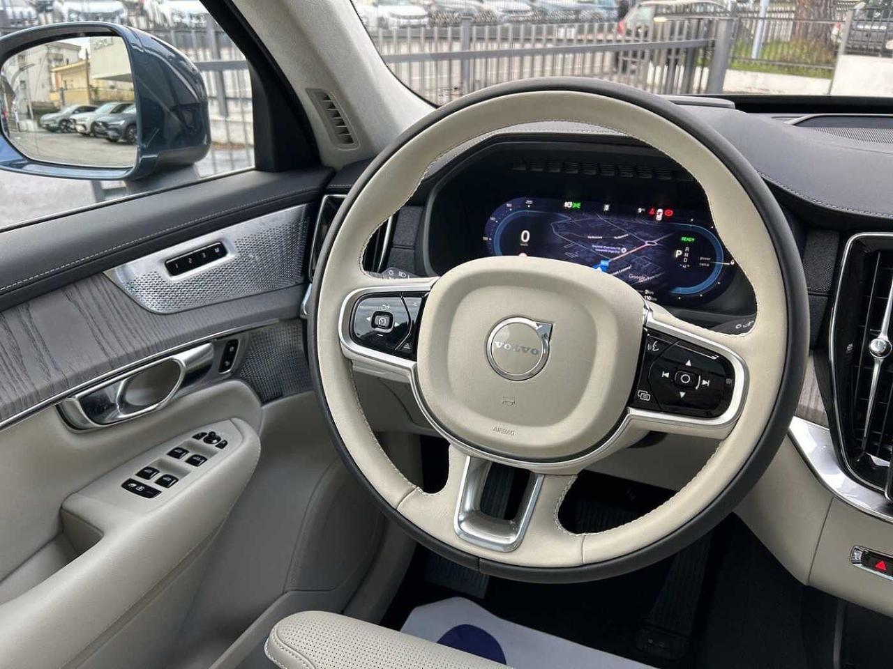 Volvo Volvo XC90 usata, con Air Purifer con sistema Air Cleaner avanzato