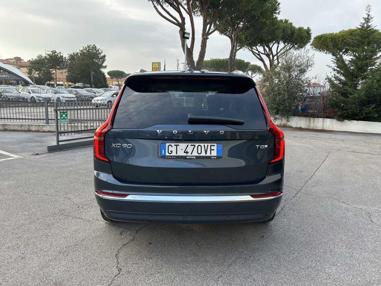 Volvo Volvo XC90 usata, con calotte specchi retrovisori esterni in colore coordinato alla carrozzeria