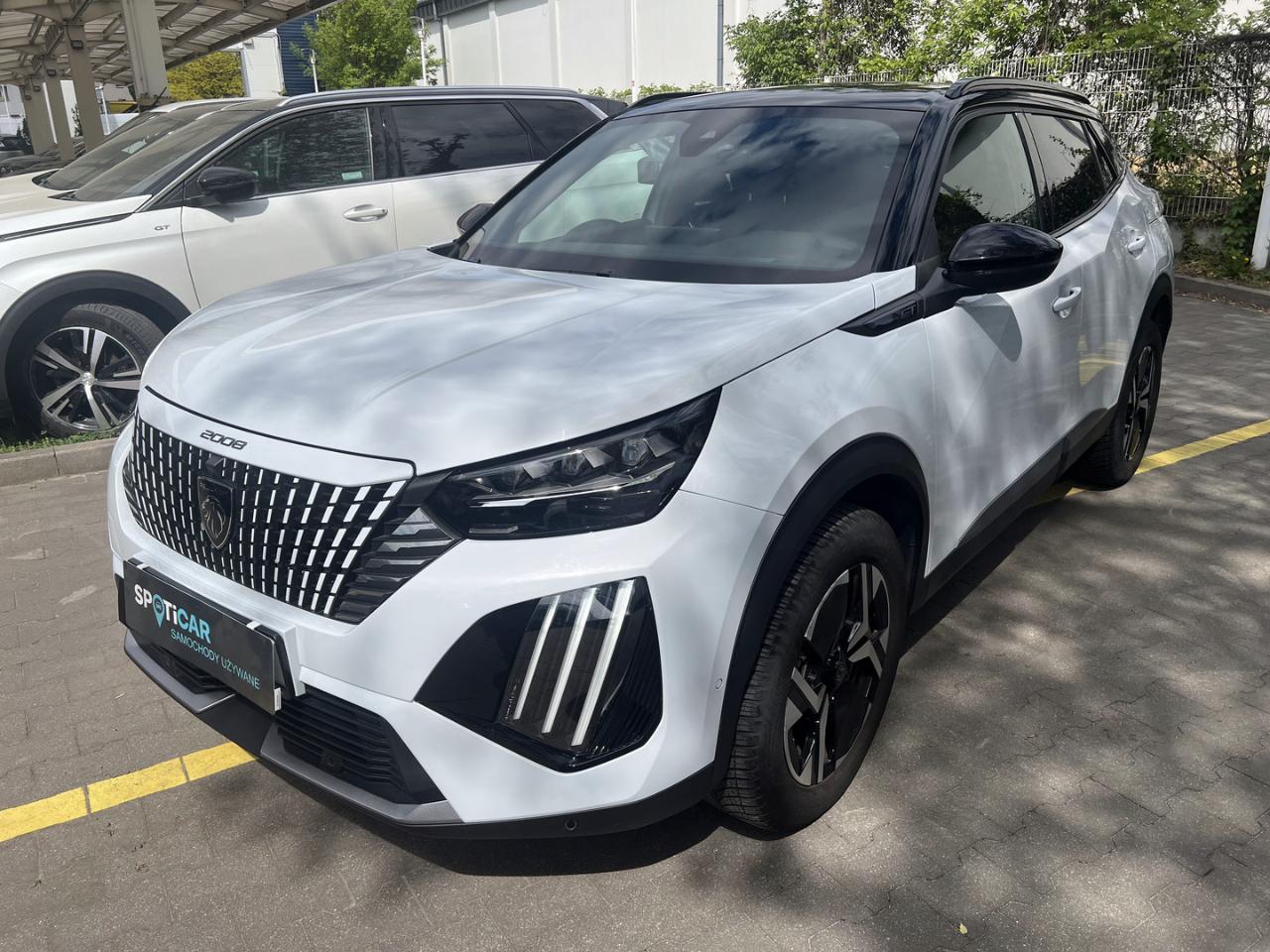 PEUGEOT PEUGEOT 2008 Używany Biały Benzyna