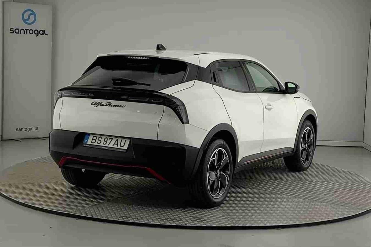 alfa romeo junior 54 kwh speciale — photo 3
