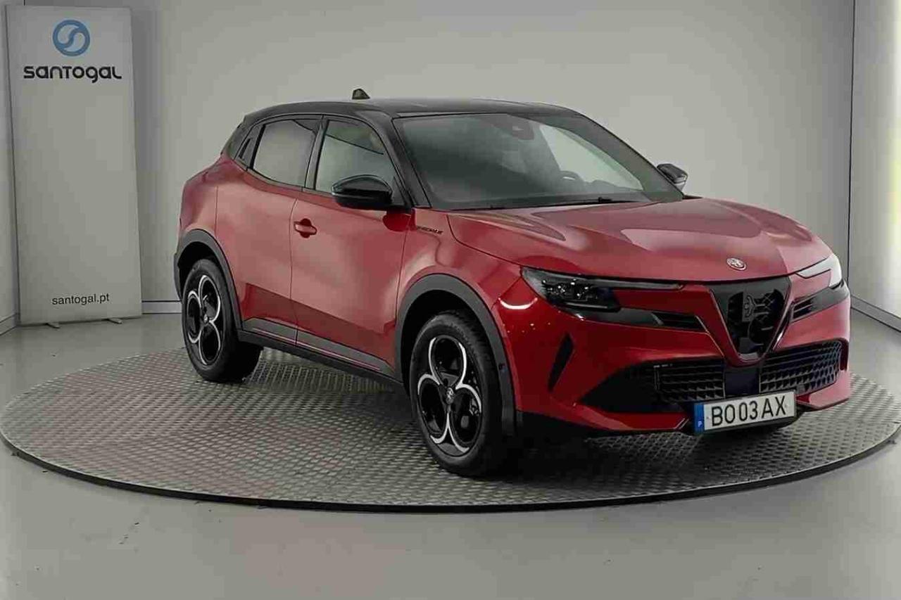alfa romeo junior 1.2 edct6 — photo 2