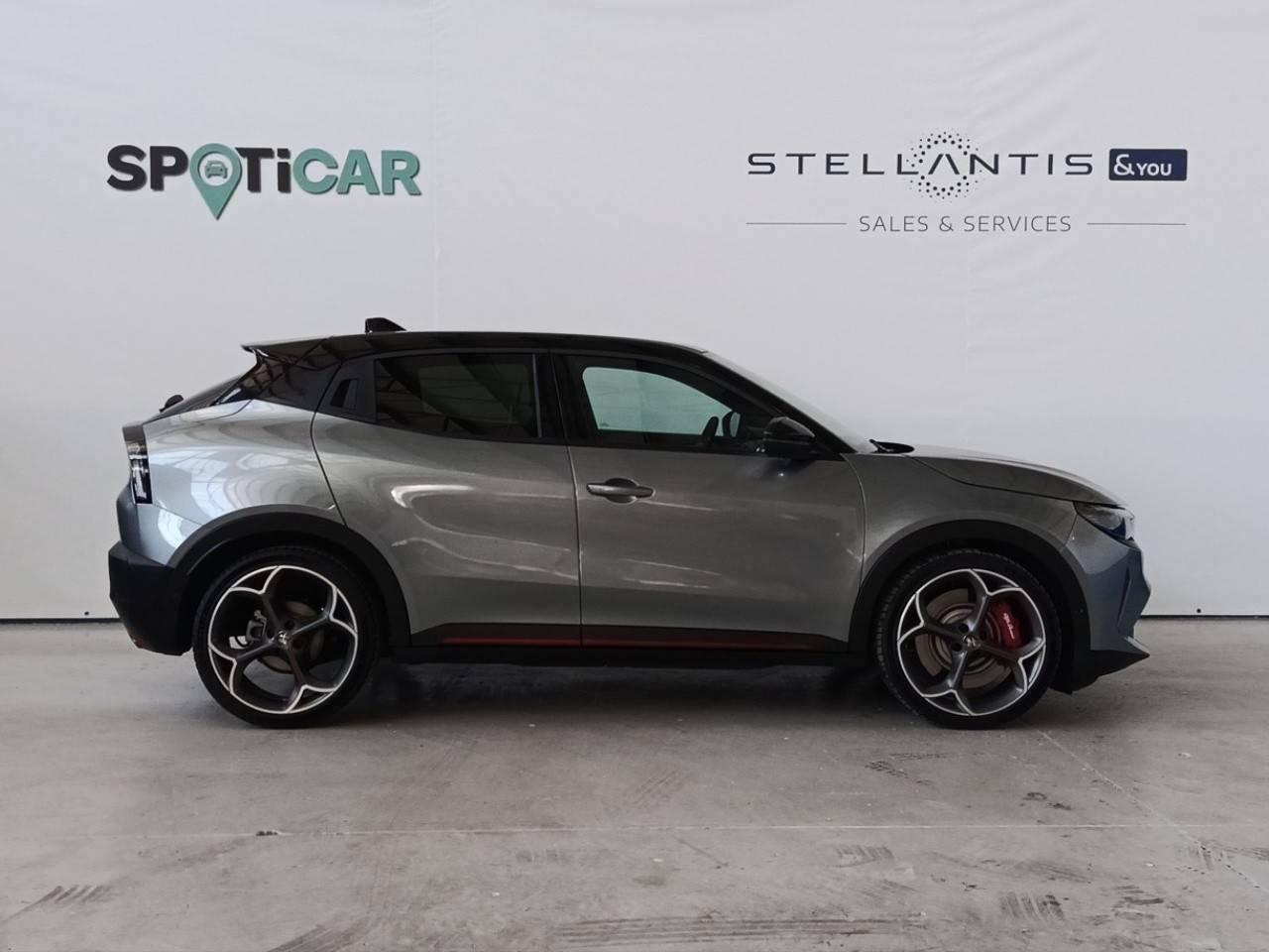 alfa romeo junior elettrica  280cv 50kwh fwd veloce — photo 4