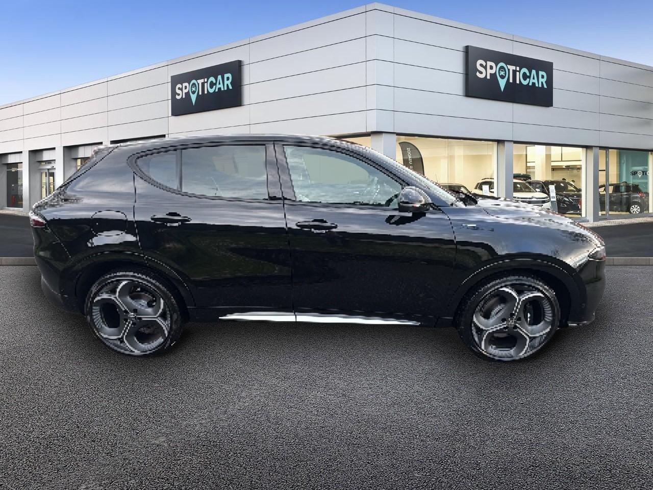 alfa romeo tonale 1.5 vgt hybrid sport speciale — photo 4
