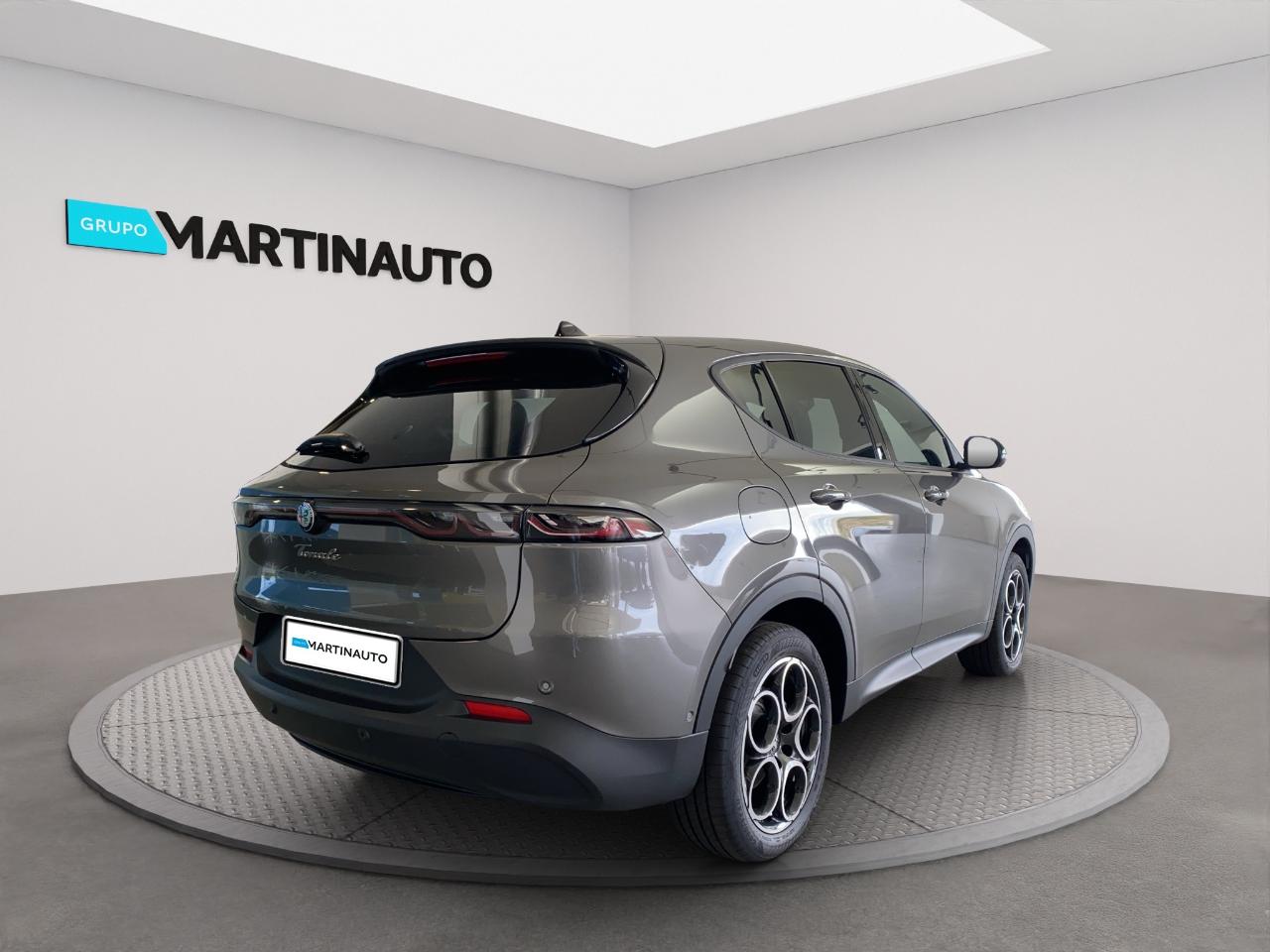 alfa romeo tonale 1.3 plug-in hybrid sprint e-awd — photo 5