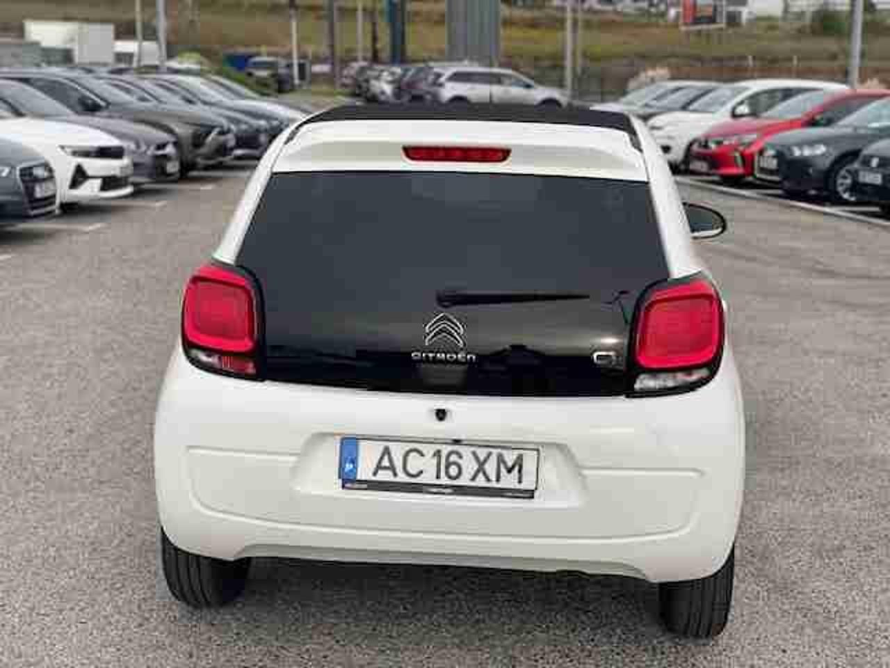 Citroën C1 1.0 VTi Shine — photo 4
