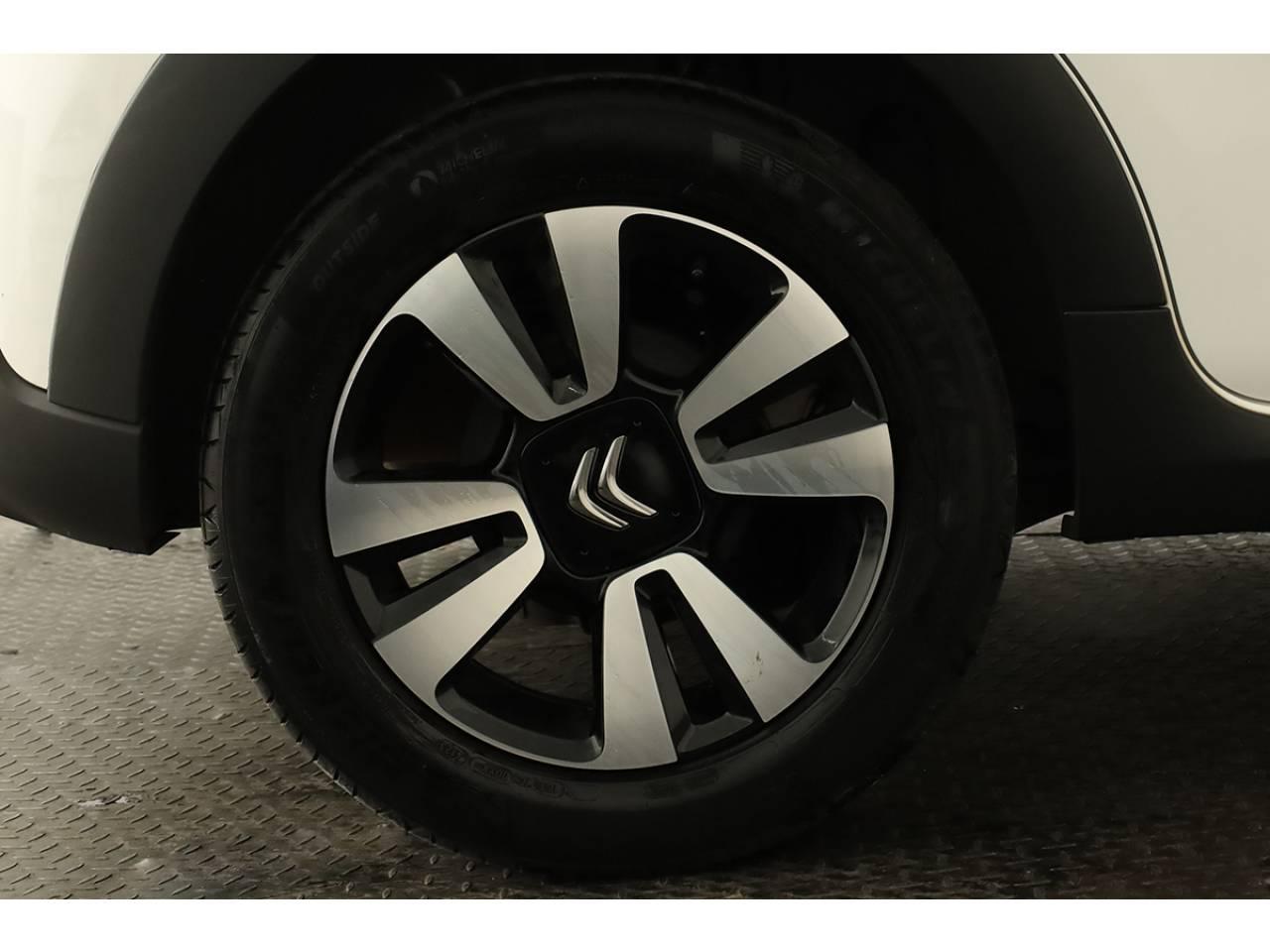 citroën c3 1.2 puretech 83 s&s cvm6 max — photo 5