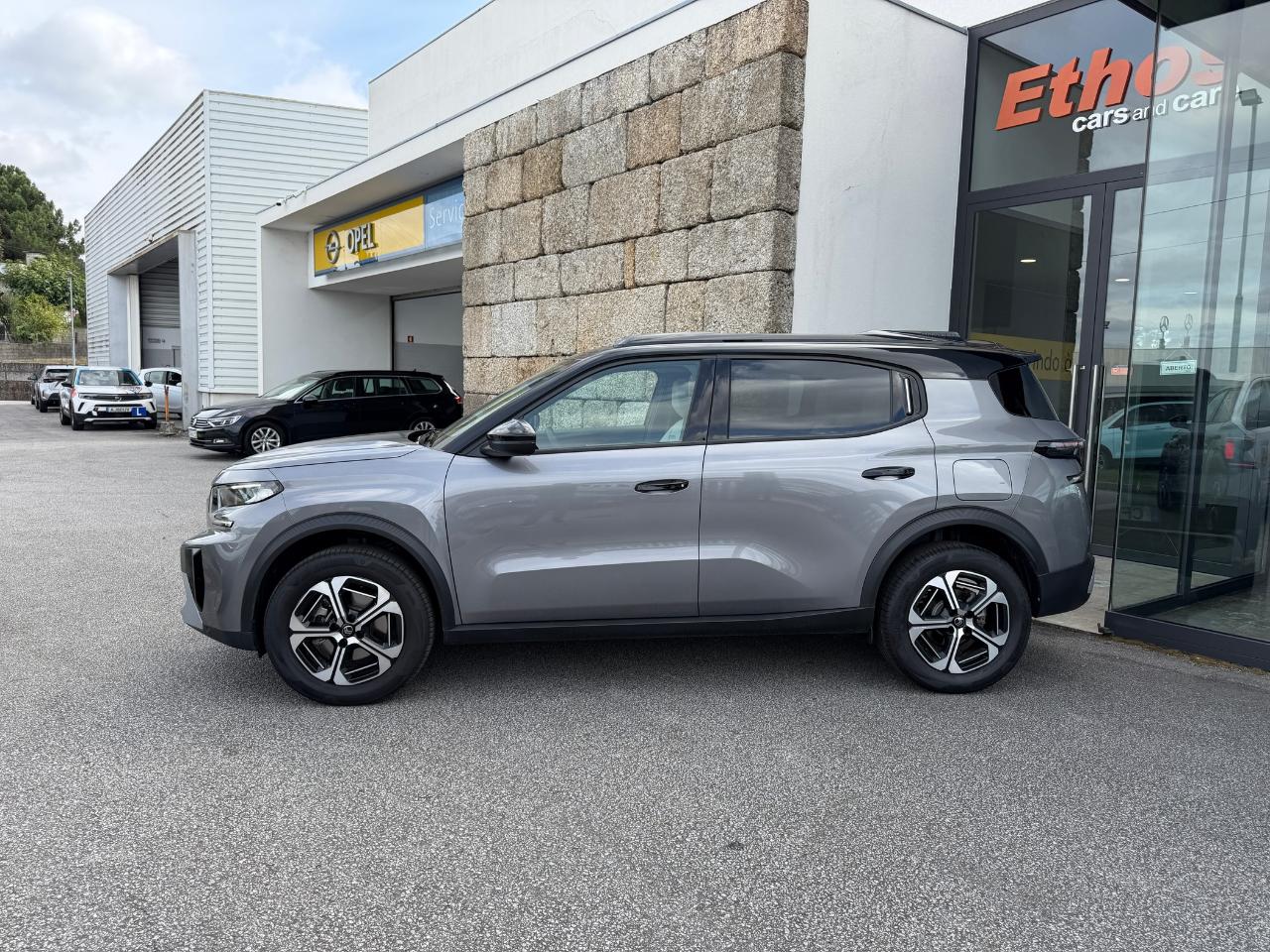 citroën c3 aircross 1.2t hybrid 145cv max - 7 lugares — photo 2