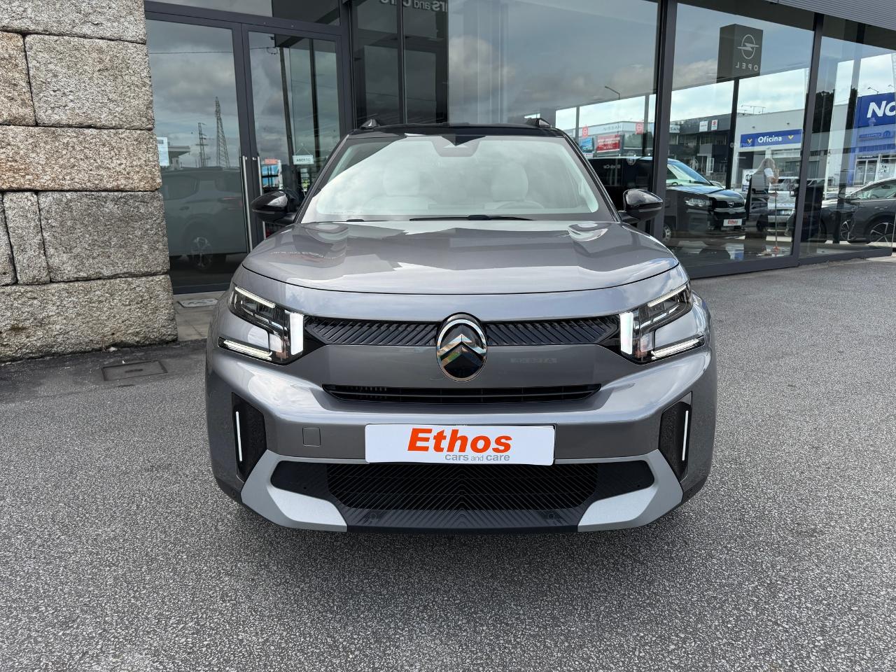 citroën c3 aircross 1.2t hybrid 145cv max - 7 lugares — photo 3