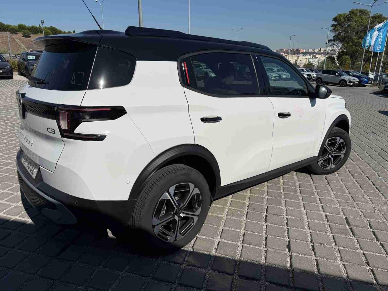 citroën c3 aircross 1.2 hybrid max e-dsc6 — photo 4