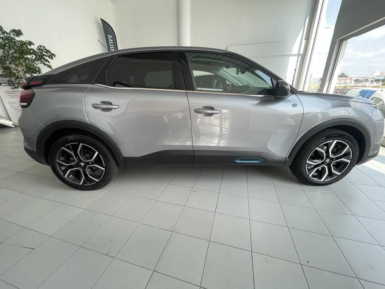 citroën c4 50kwh 136cv automatico shine — photo 4