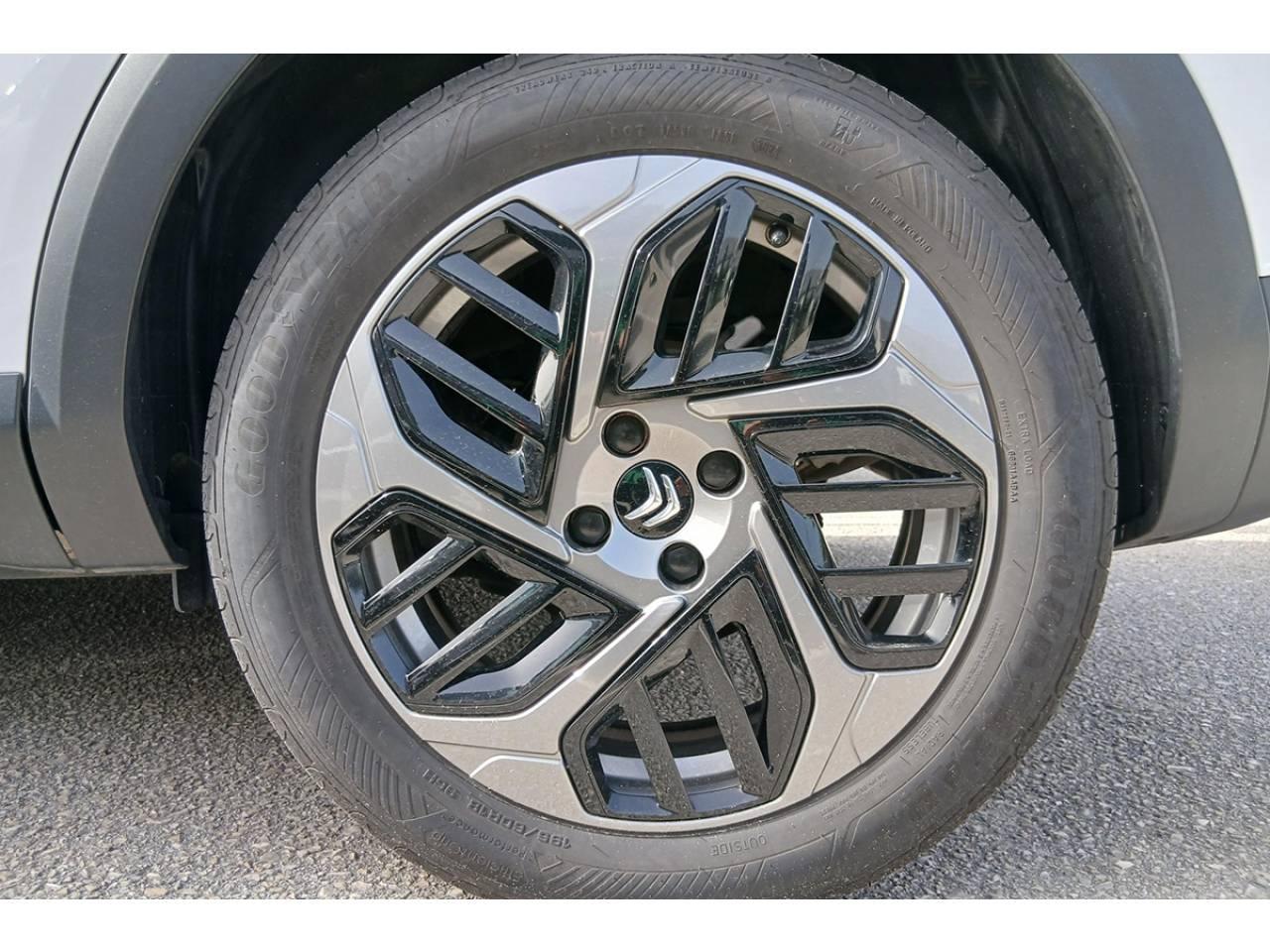 citroën c4 1.2 puretech 130 s&s eat8 plus — photo 5