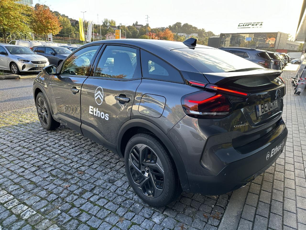 citroën c4 1.2 130 s&s — photo 2